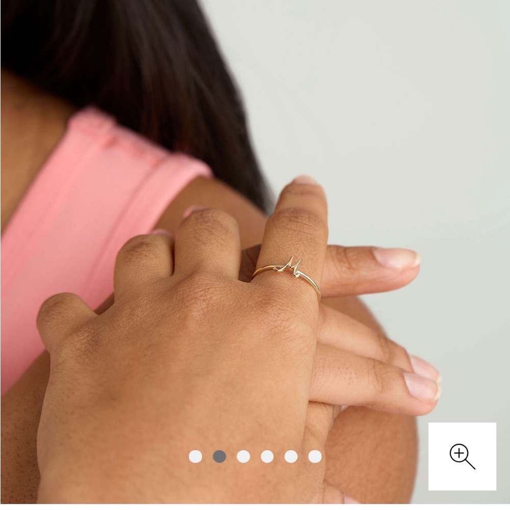 Cursive writing gold letter K ring